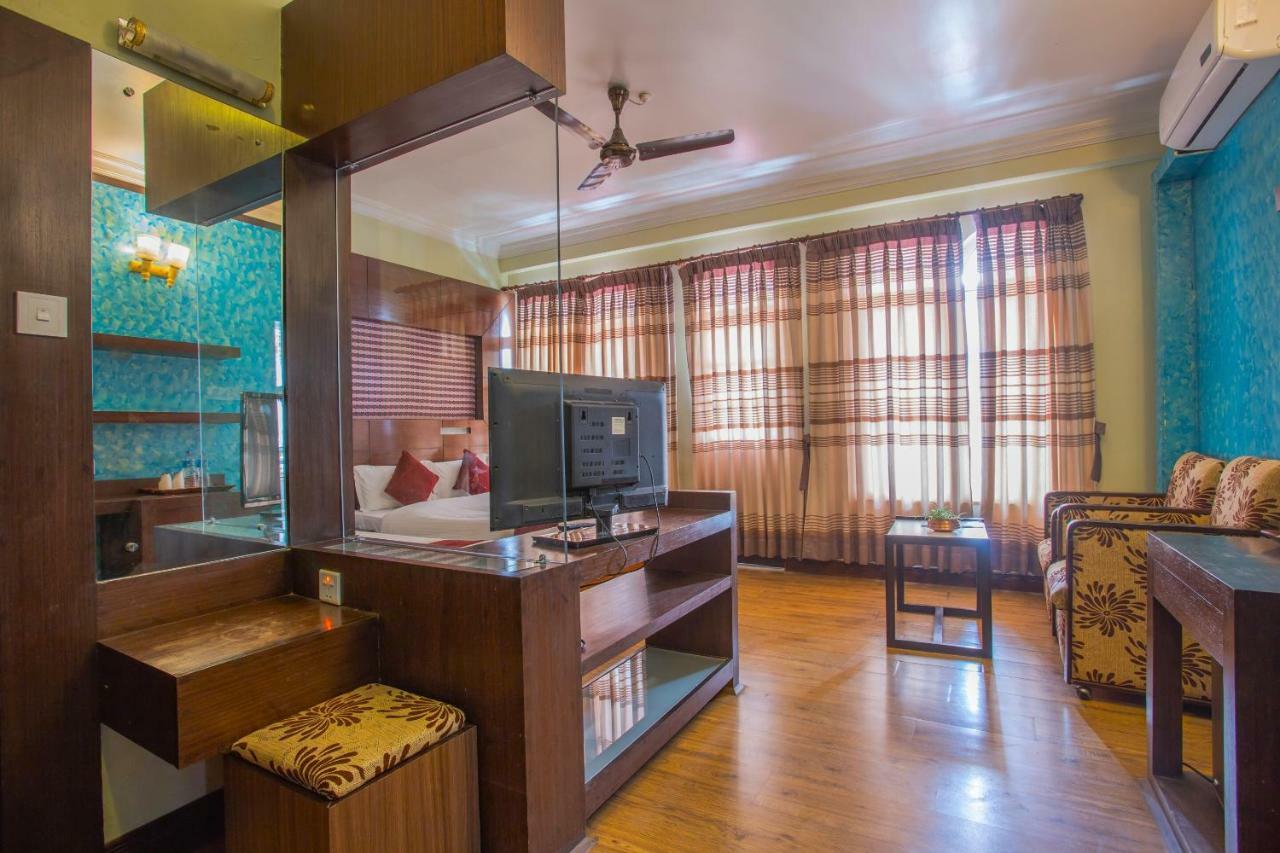 Hotel Snowland Pokhara Dış mekan fotoğraf