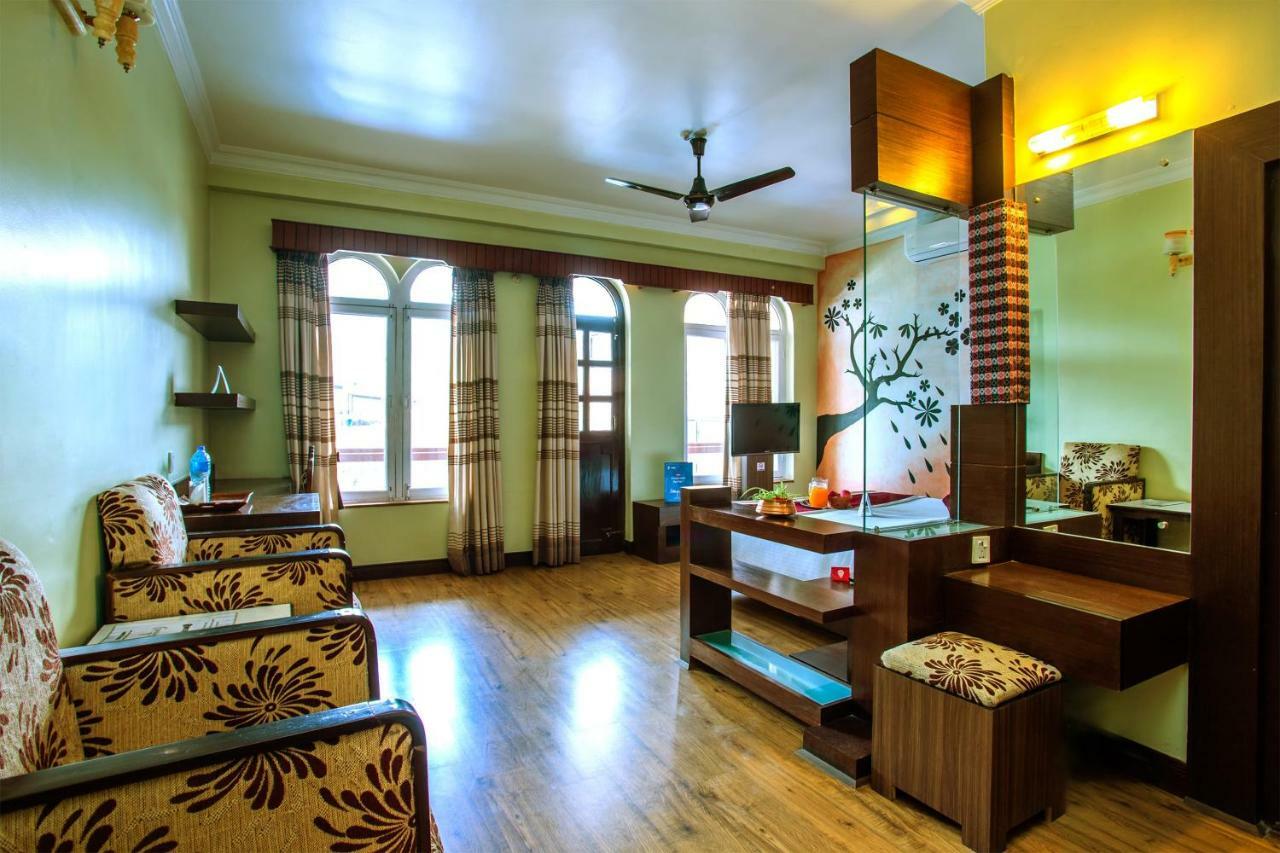 Hotel Snowland Pokhara Dış mekan fotoğraf