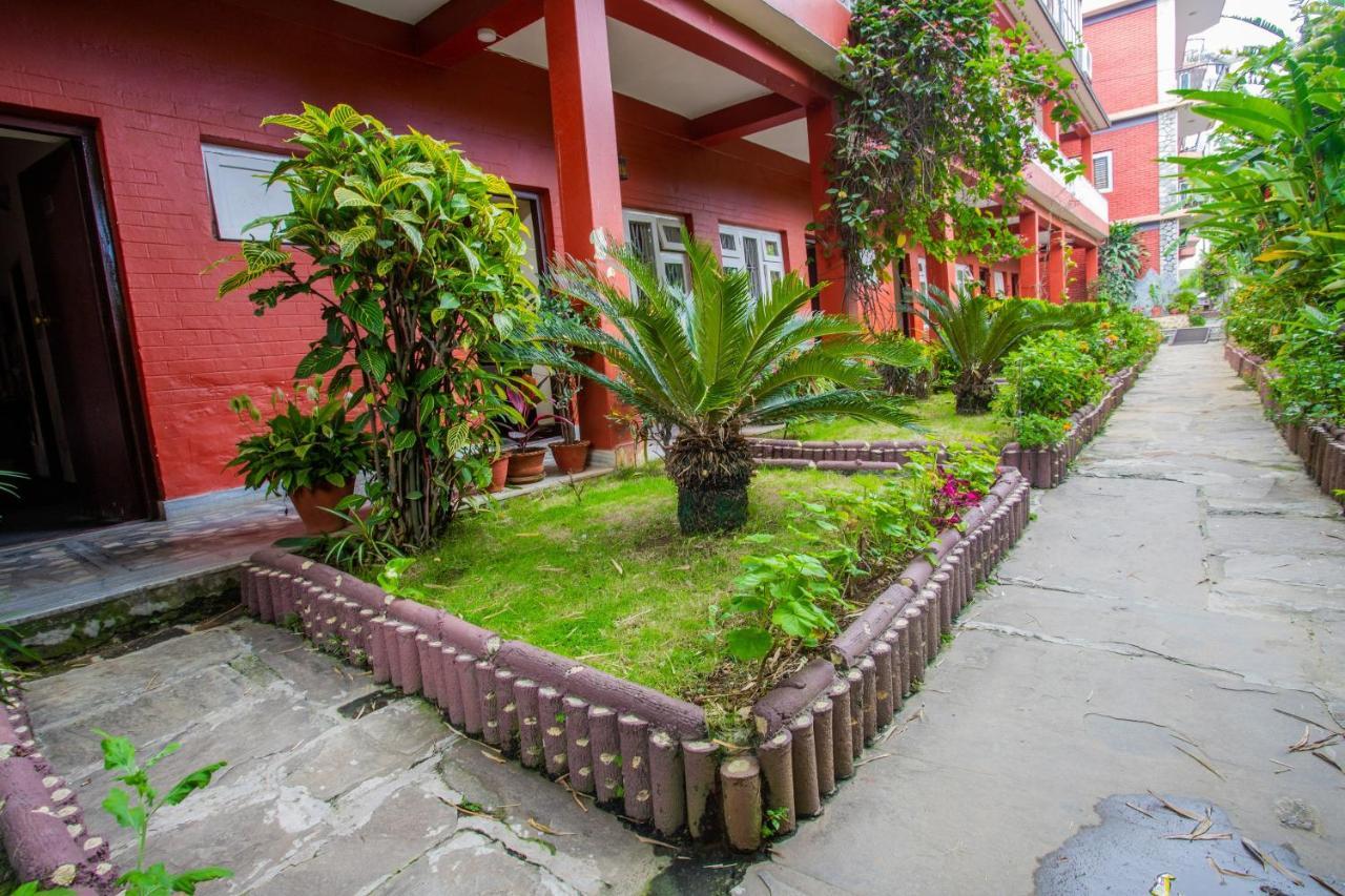 Hotel Snowland Pokhara Dış mekan fotoğraf