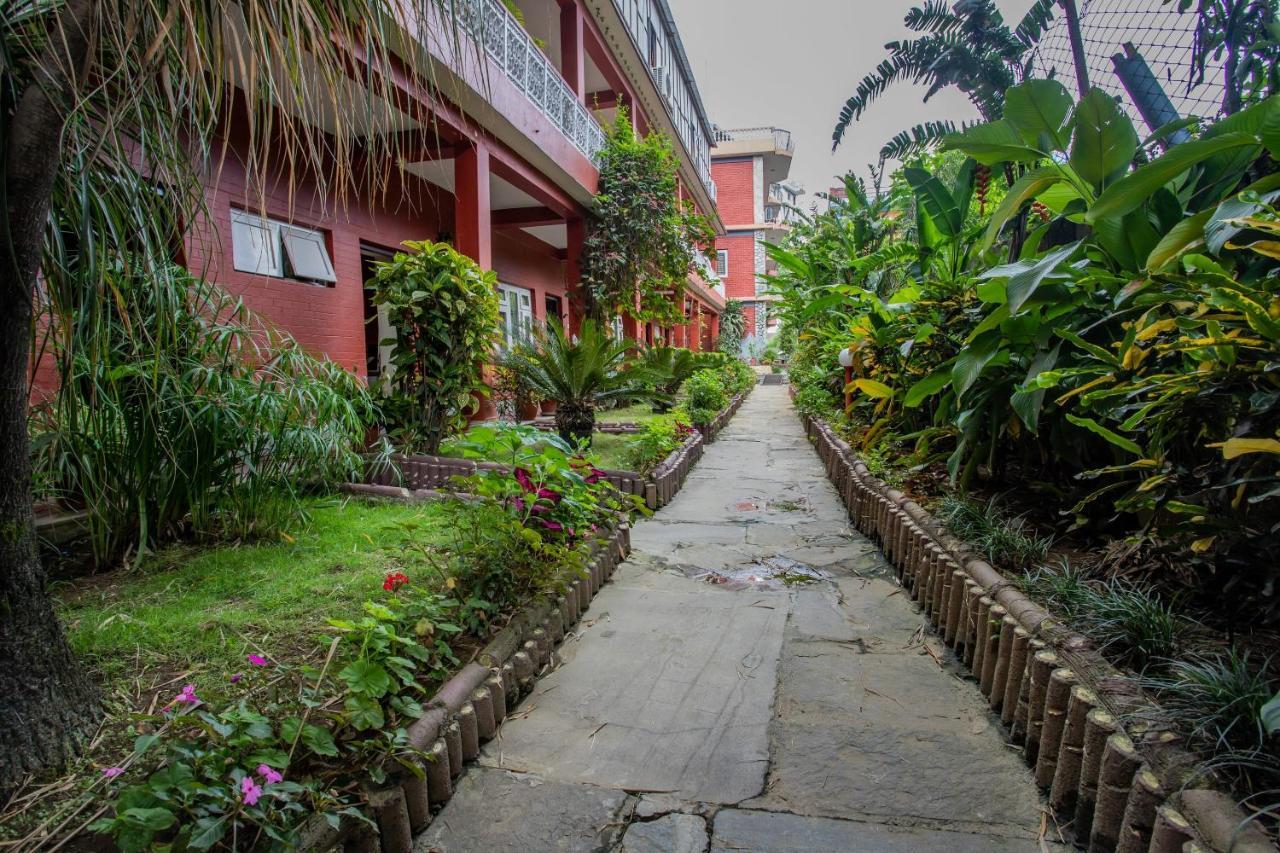 Hotel Snowland Pokhara Dış mekan fotoğraf